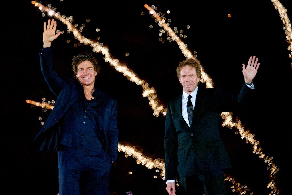 Tom Cruise, Jerry Bruckheimer Land in Japan to Promote ‘Top Gun: Maverick’