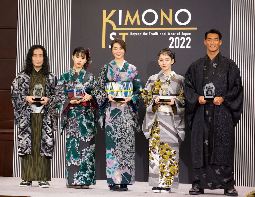Five Japanese Personalities Bestowed with Kimonoist Award During Kimono Day