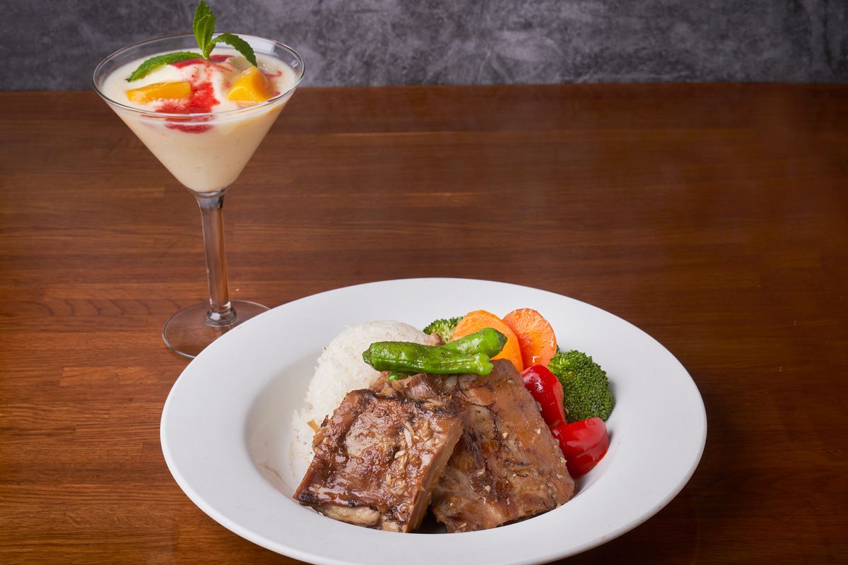 Taste the Flavors of the Philippines at Hard Rock Cafe, Tony Roma’s in Tokyo throughout June